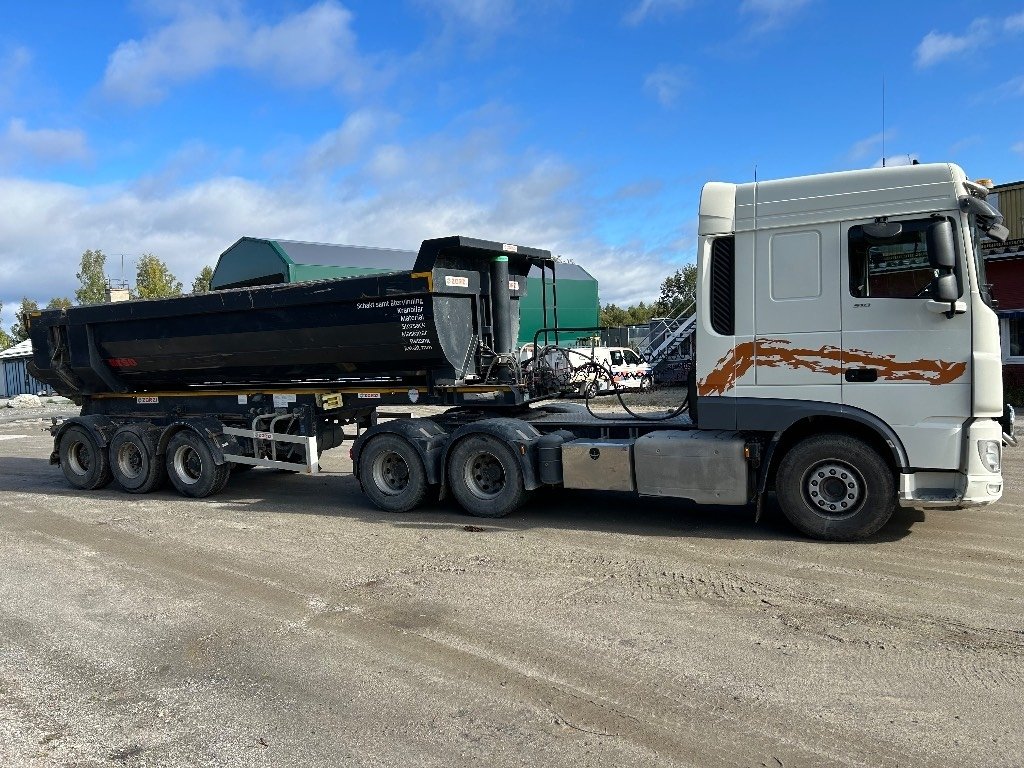 Truck DAF 6X4 WIDE SPREAD