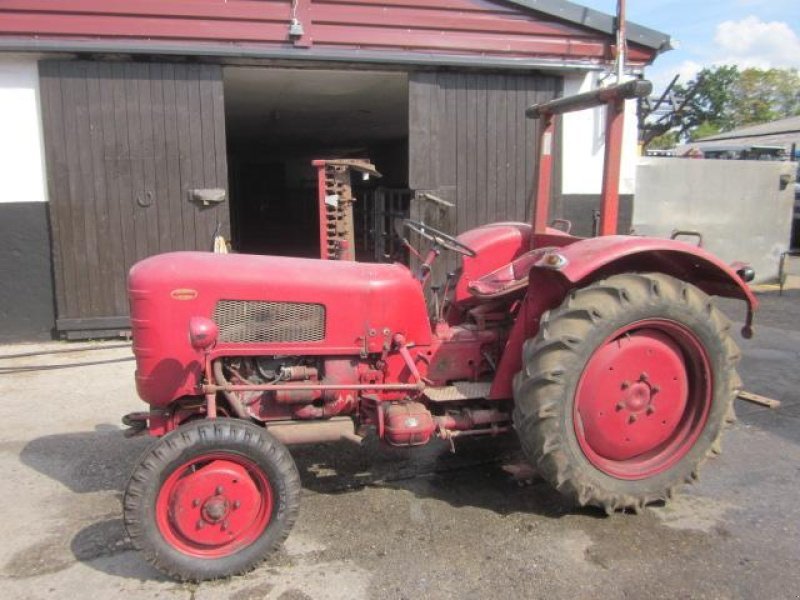 Traktor Fahr D 133 T