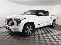 Toyota TUNDRA HYBRID