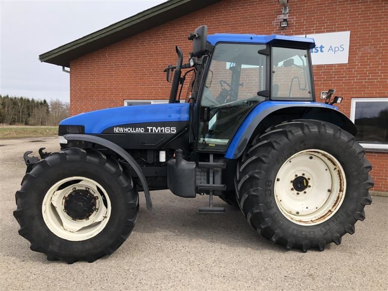 Tractor New Holland TM165