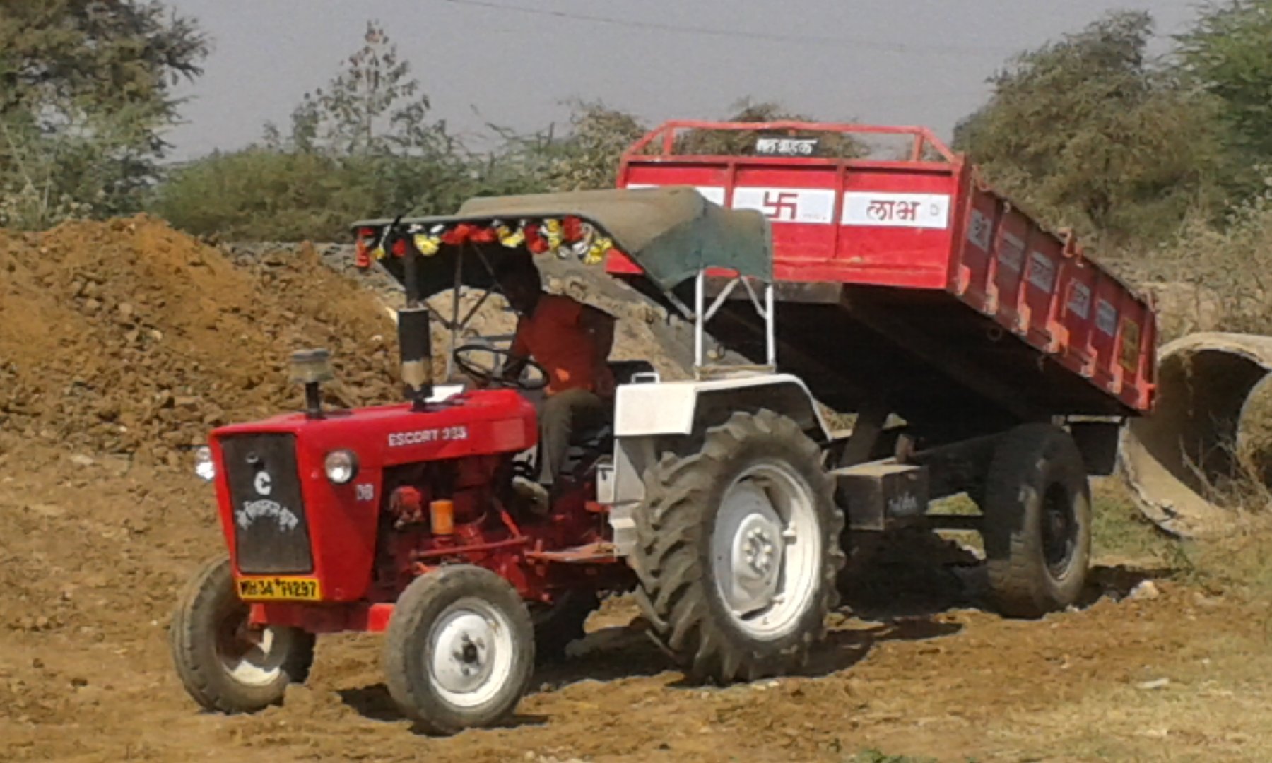 Tractor Escort (Pol-mot) 450