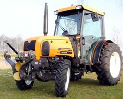 Renault Fructus 130