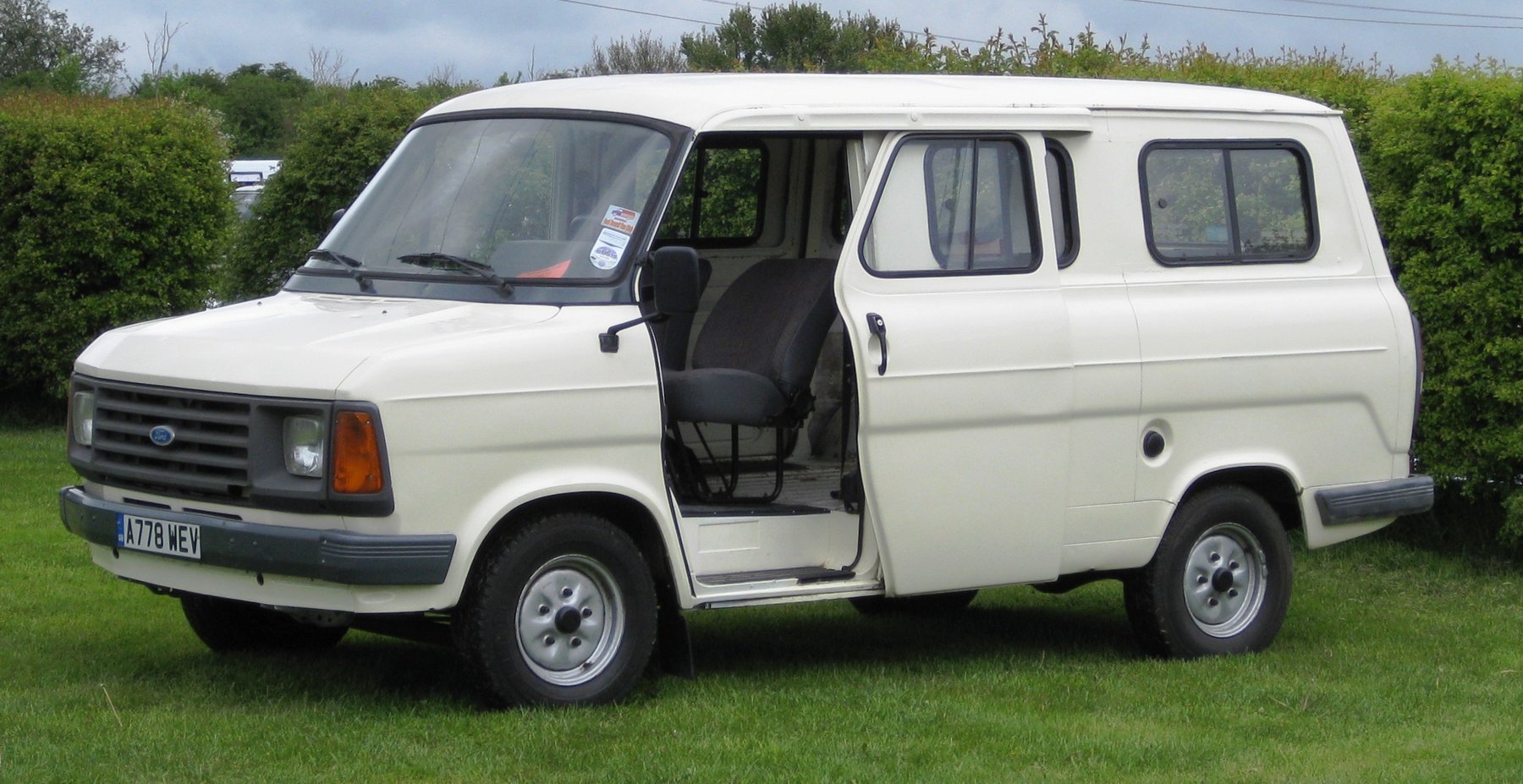 Ford TRANSIT 84E6