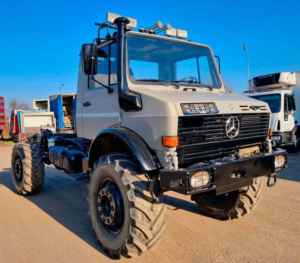 Truck Mercedes Benz U 2150L