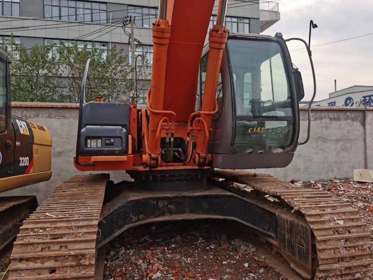 Excavator Hitachi ZX270