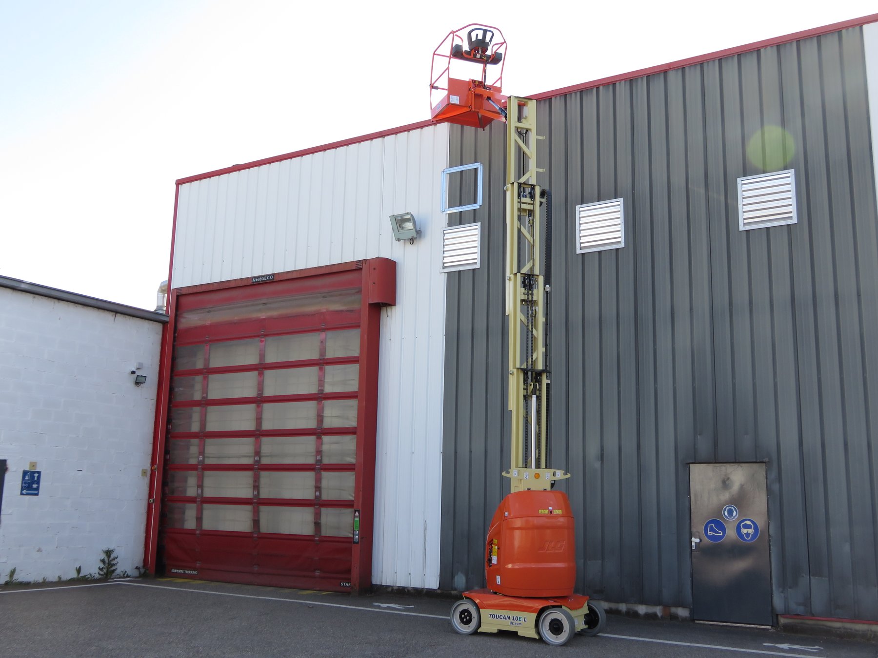 Arbeitsbühnen JLG TOUCAN T10E