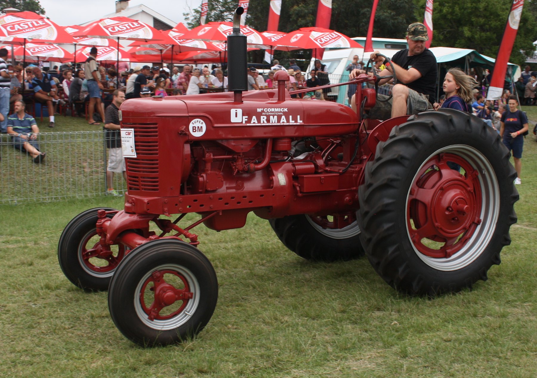 Tractor McCormick SUPER-CUB