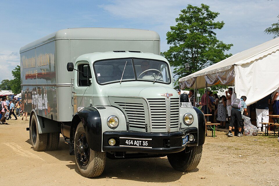 Truck Berliet 610 K6