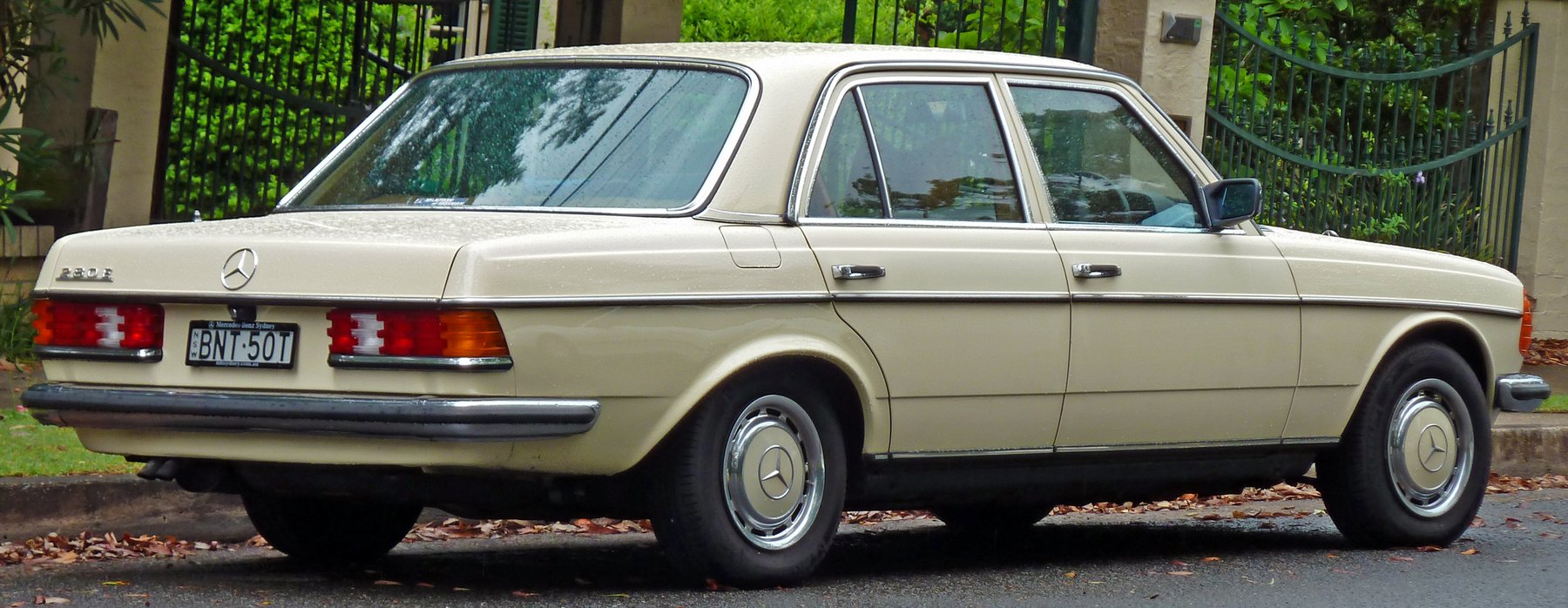Van Mercedes Benz 280 GE