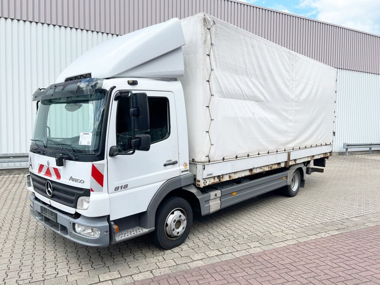 Truck Mercedes Benz ATEGO 818 L 4x2