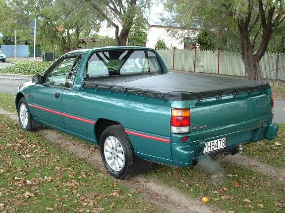 Van Holden VR UTE