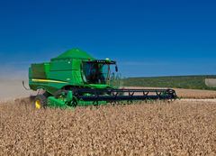 John Deere S550