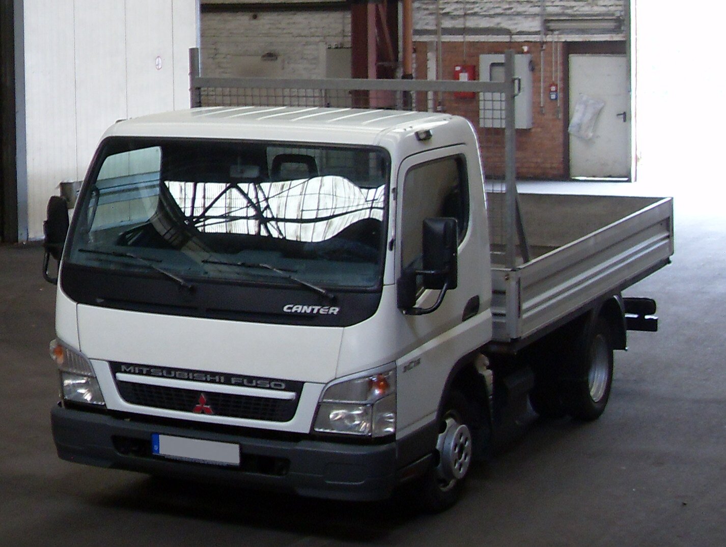 Van Mitsubishi FB 83 B