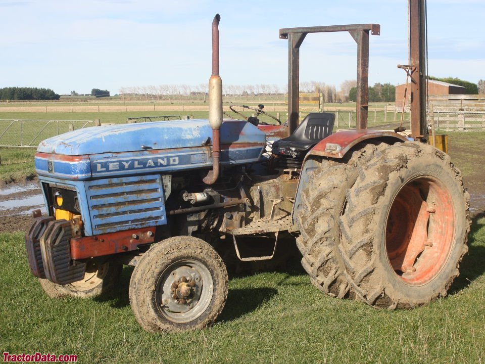 Tractor Leyland 485