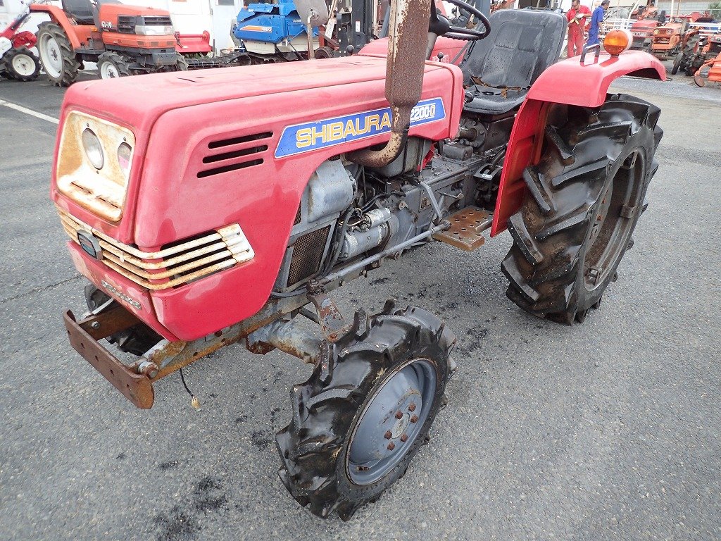 Tractor Shibaura SD2200D