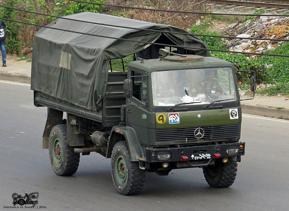 Truck Mercedes Benz 1117A-4X4