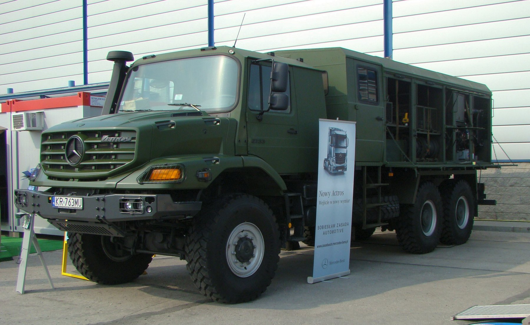 Truck Mercedes Benz ZETROS