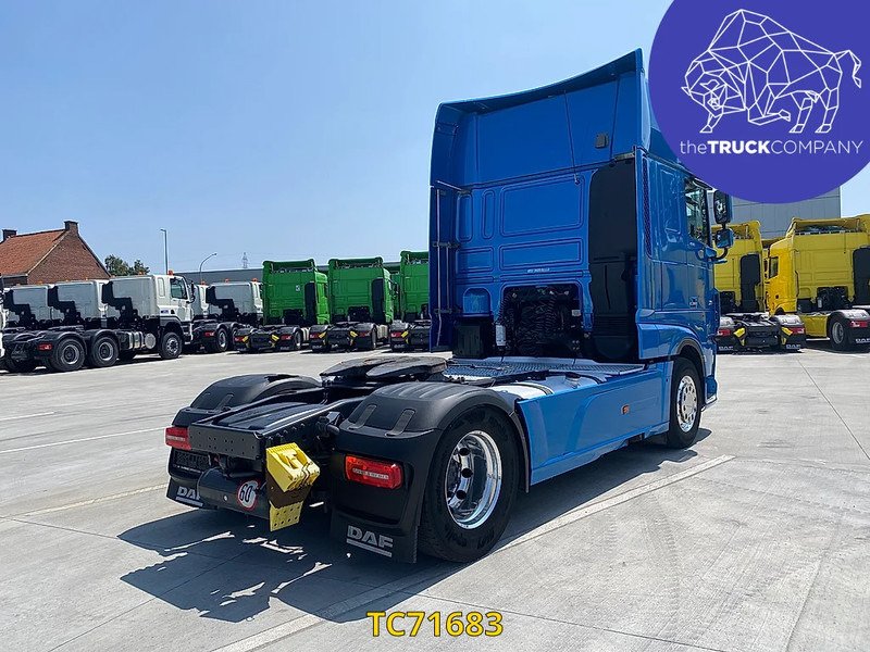 Truck DAF FAR XF 105