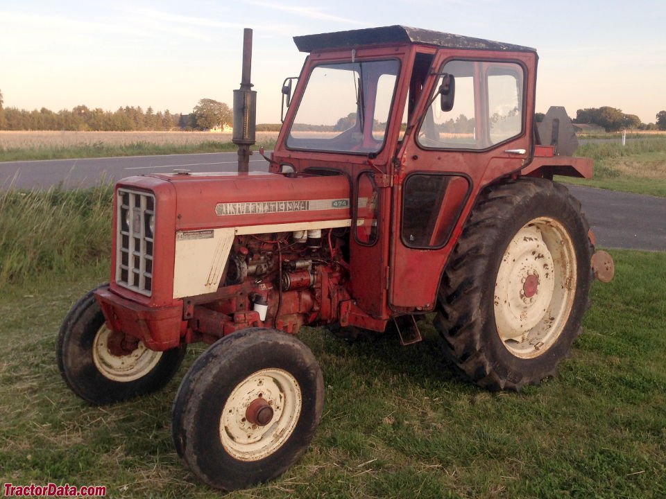 Tractor International Harvester 474