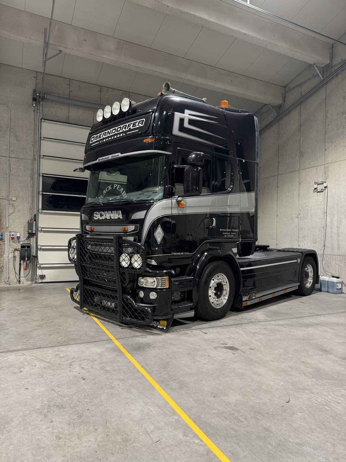 Truck Scania R520LB6X2MNB