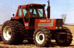 Hesston 1880 DT