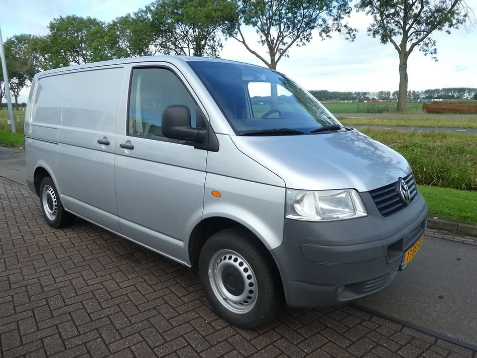 Van Volkswagen TRANSPORTER 2.5TDI-70X0D 292
