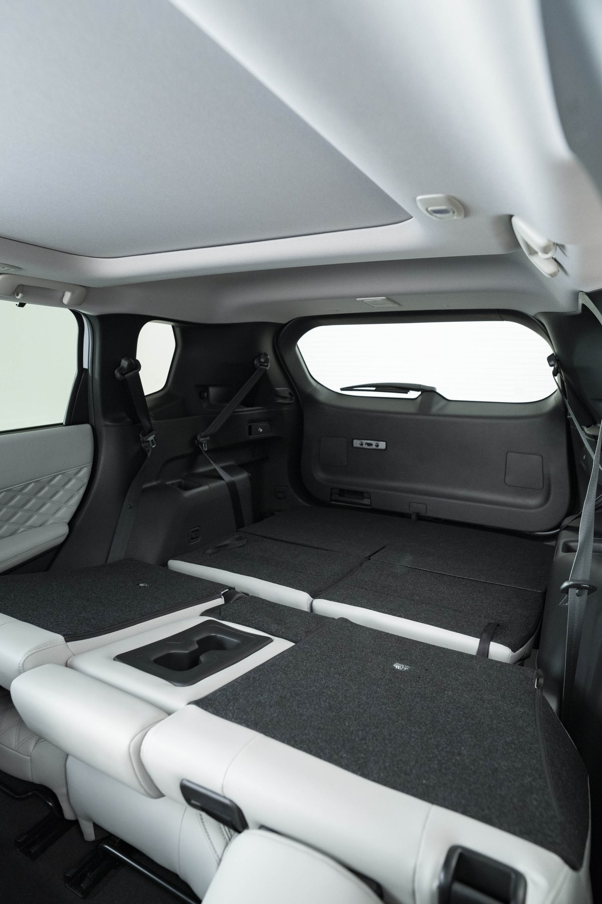 Van Mitsubishi OUTLANDER 2.2 DID 4WD PANELVAN