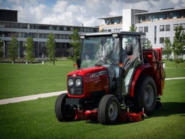 Traktor Airman 1540 4WD 4WD