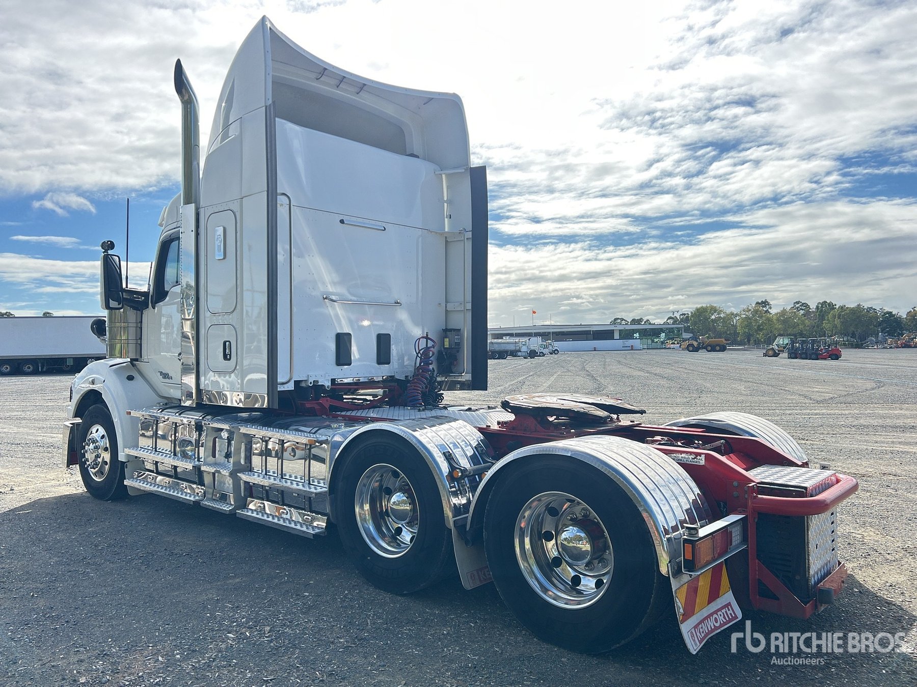Truck Kenworth T6 Series