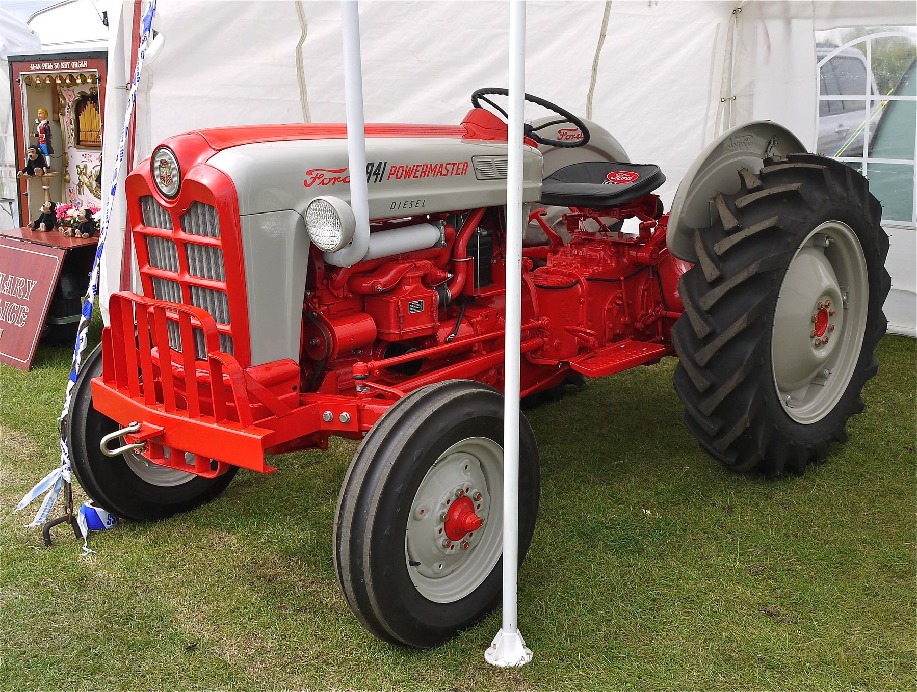 Tractor Ford 901 Powermaster