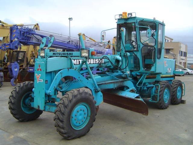 Grader Mitsubishi MG230-E