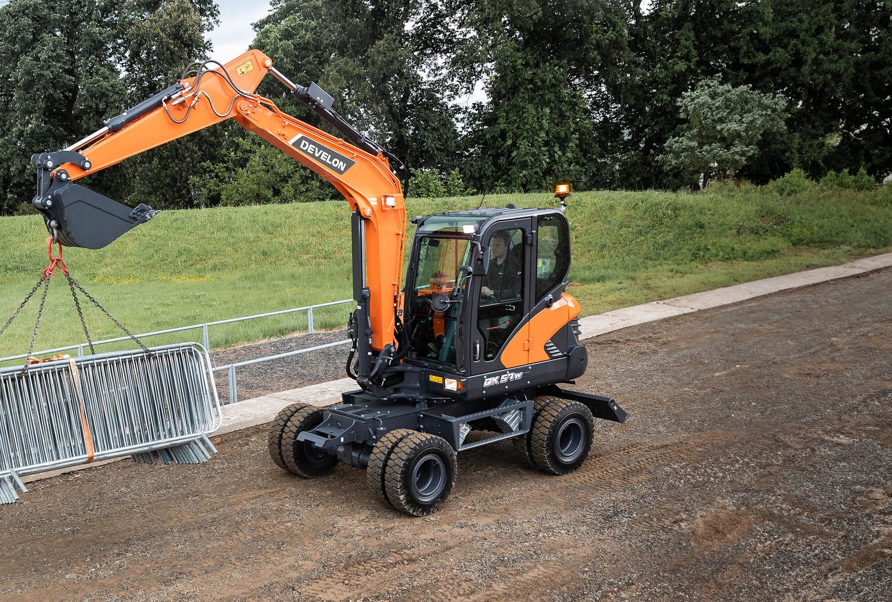 Light trailers up to 750 kg MARKON E 700 KJ