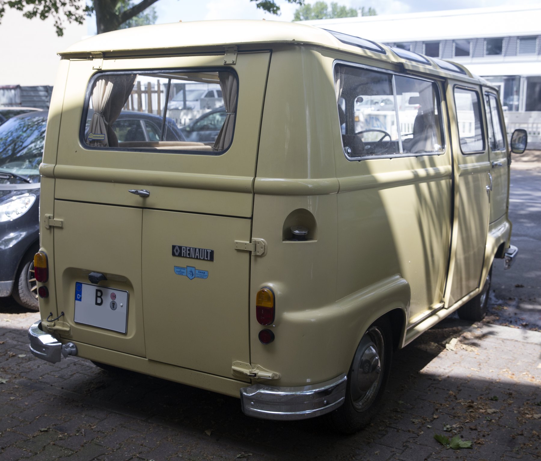 Transporter Renault R 2136