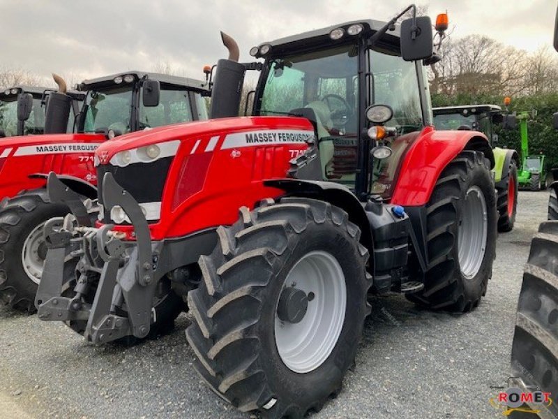 Tractor AGCO Massey Ferguson MF 7716