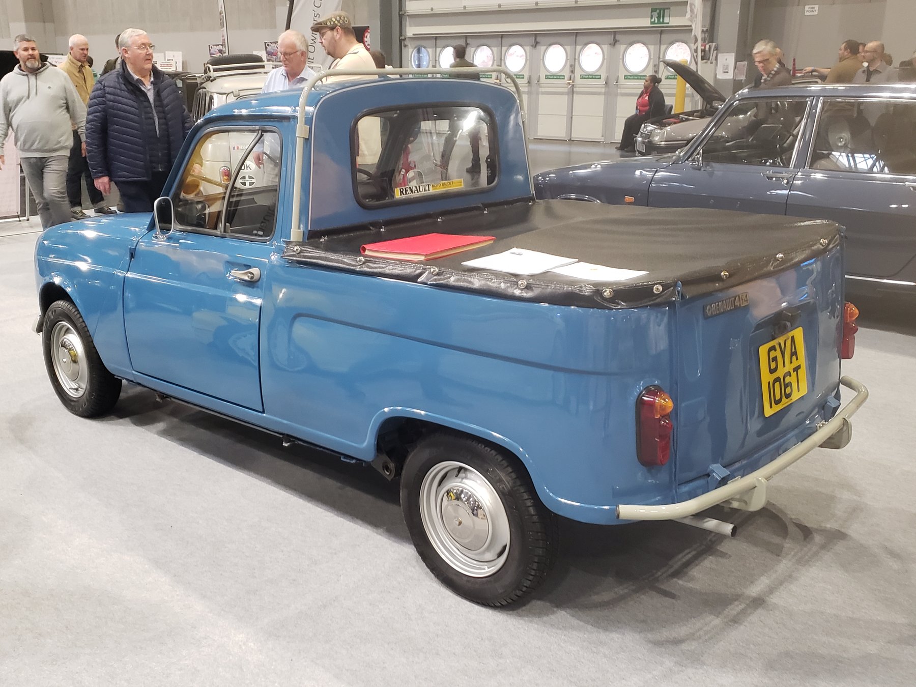 Renault 4F4