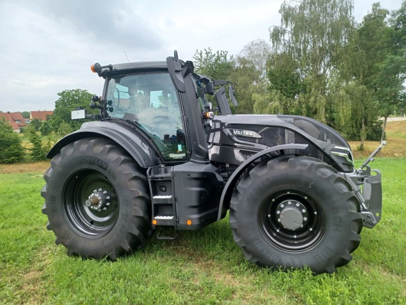 Tractor Valtra Q265