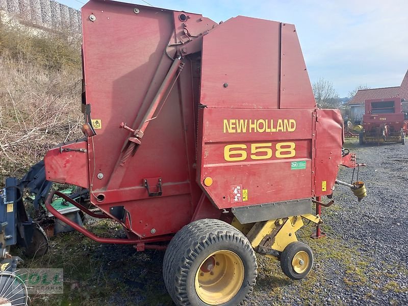 New Holland 658