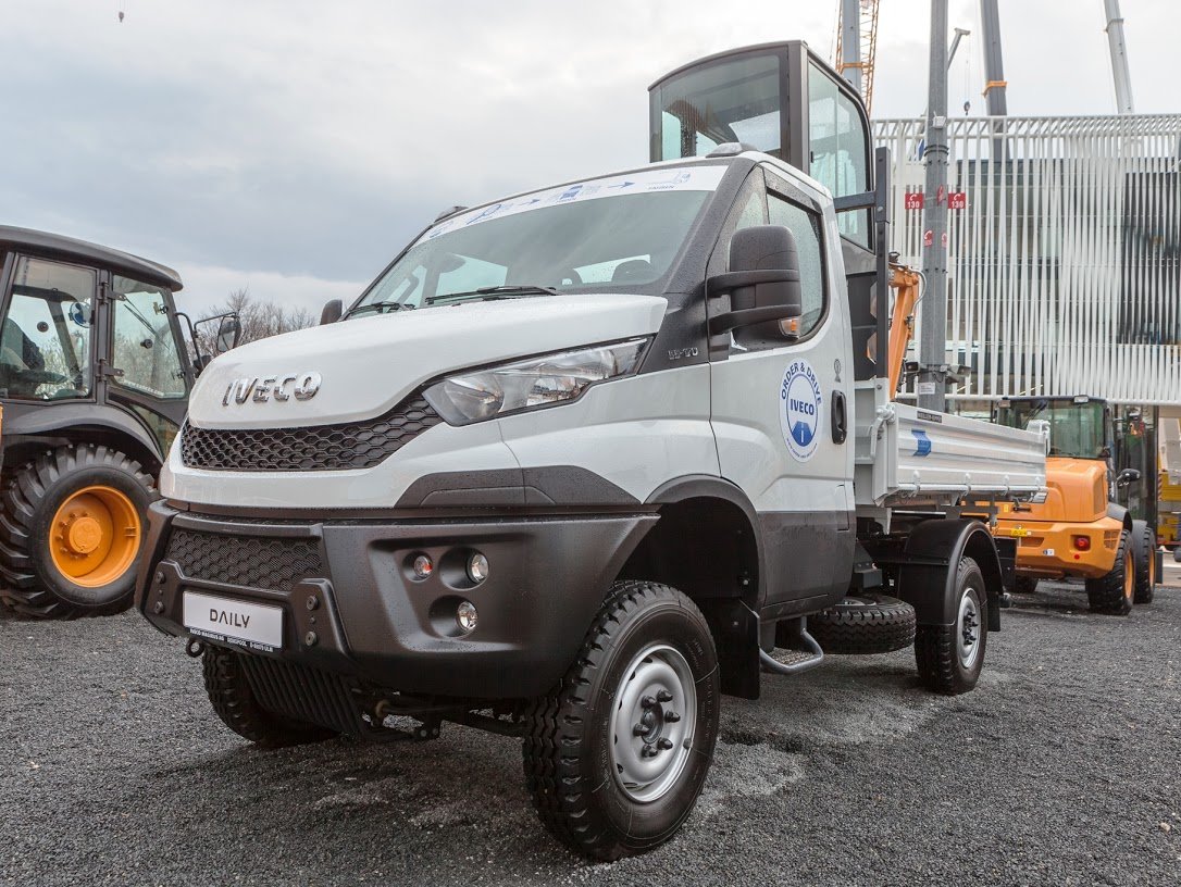 Truck Iveco BA 2800 cm³ Pritschenwagen