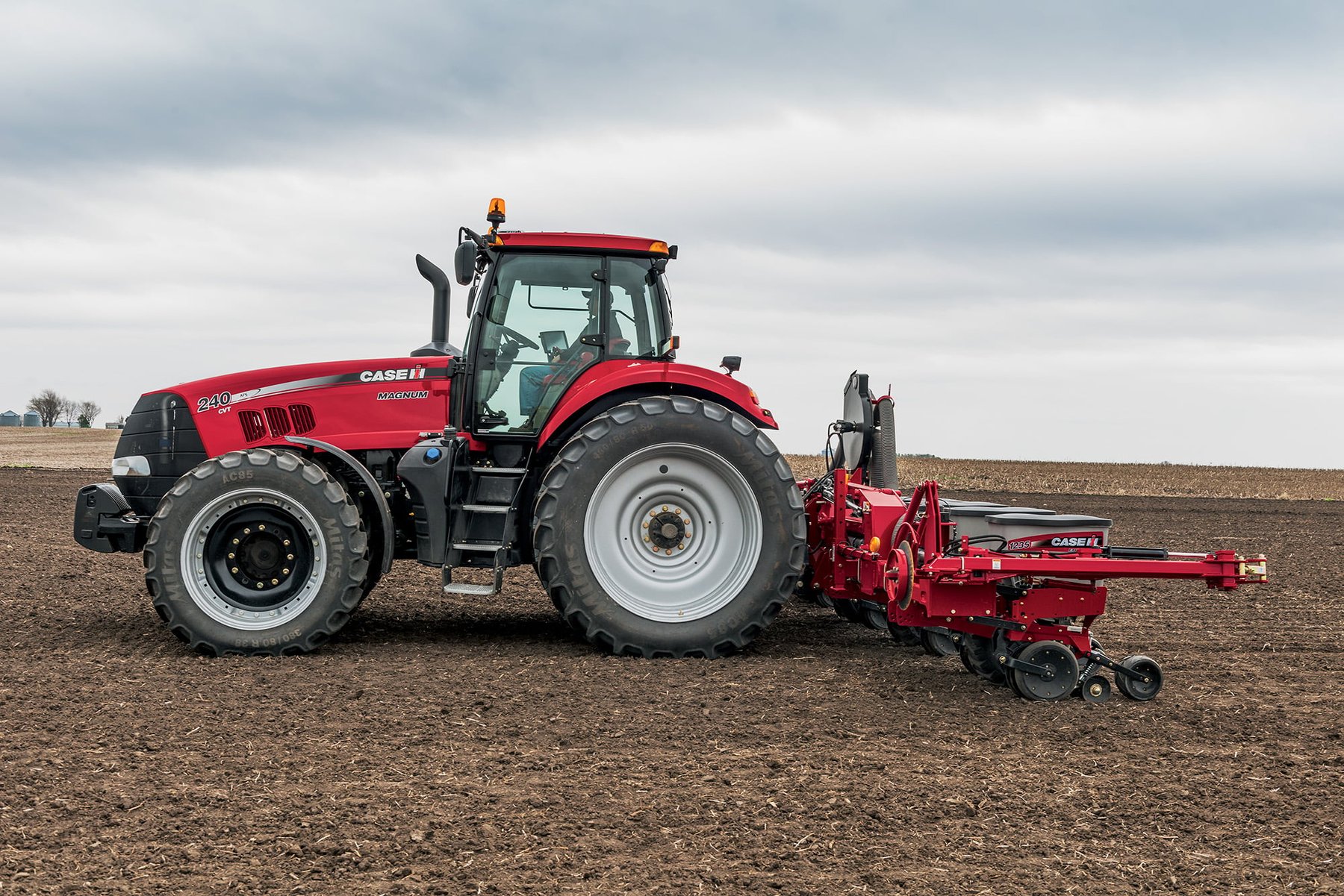 Tractor Case IH MAGNUM 240 WHEELED 4WD