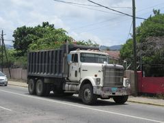 International 9300 6X4 SFA