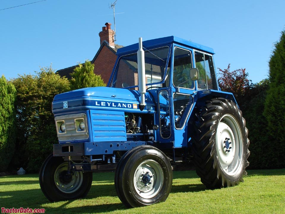 Tractor Leyland 255