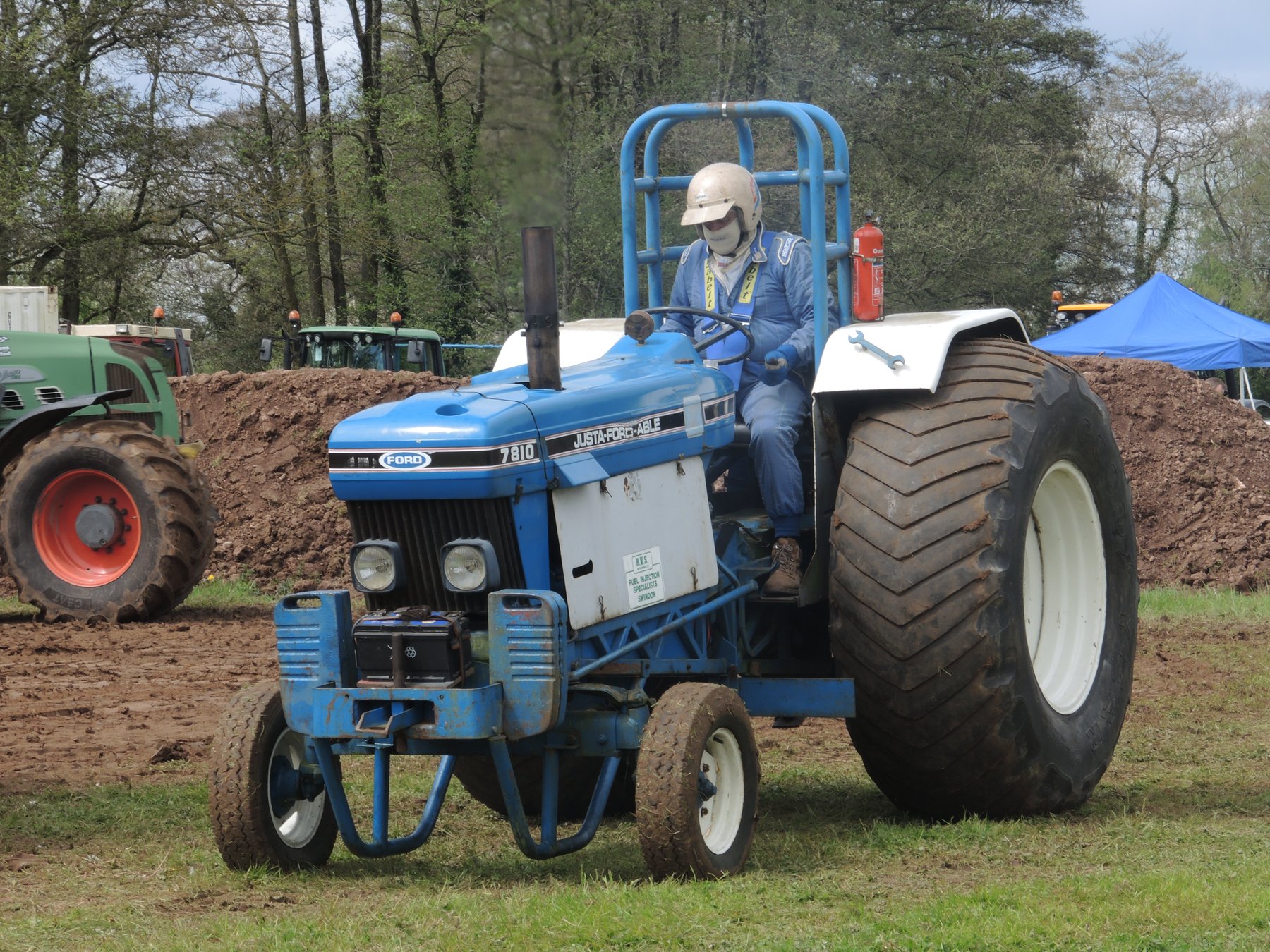 Tractor Ford 7810