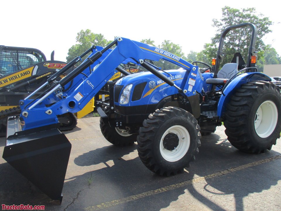 New Holland WORKMASTER™ 50 4WD