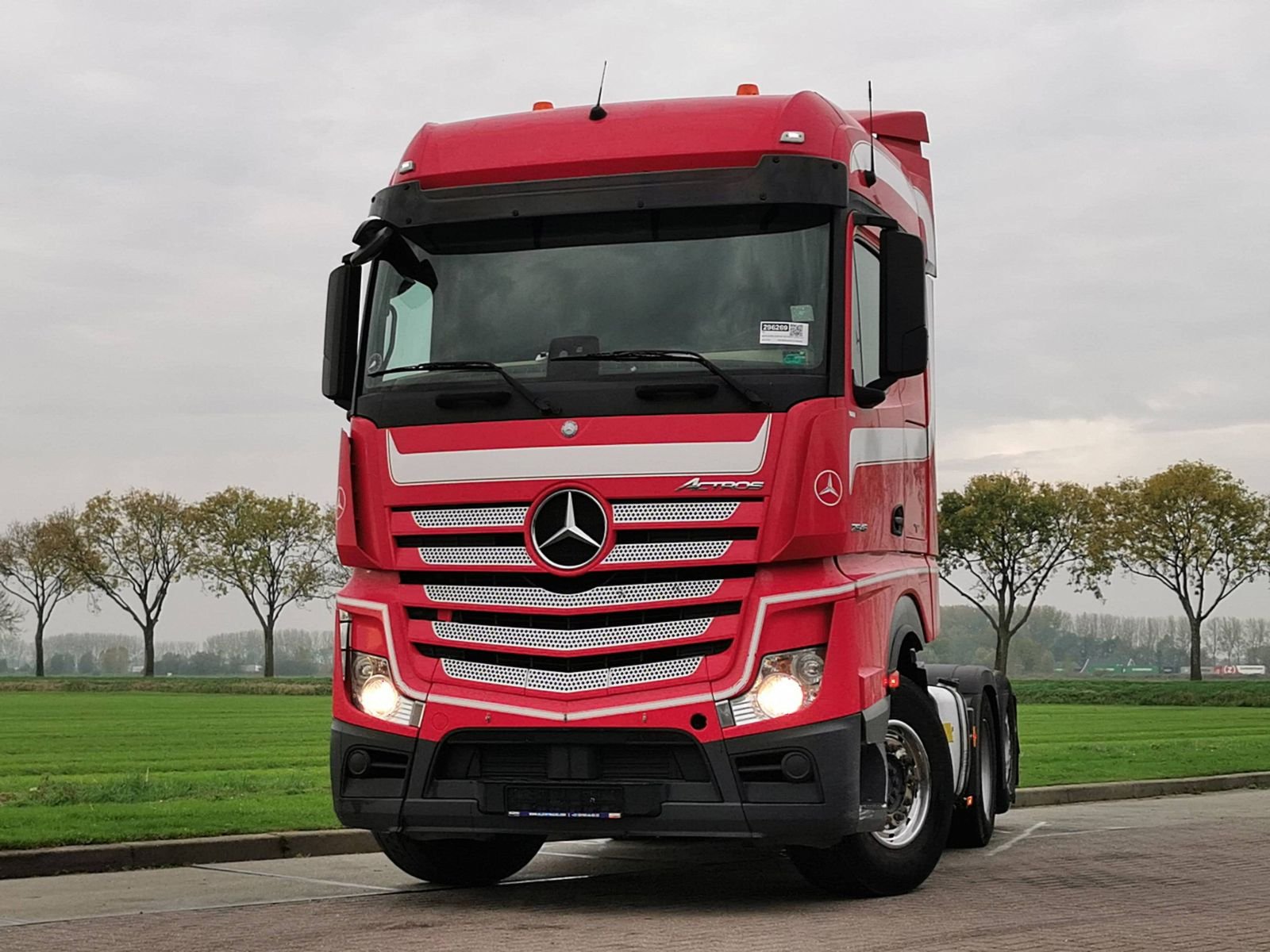 Machine Mercedes Benz Arocs 2545 LS 6x2
