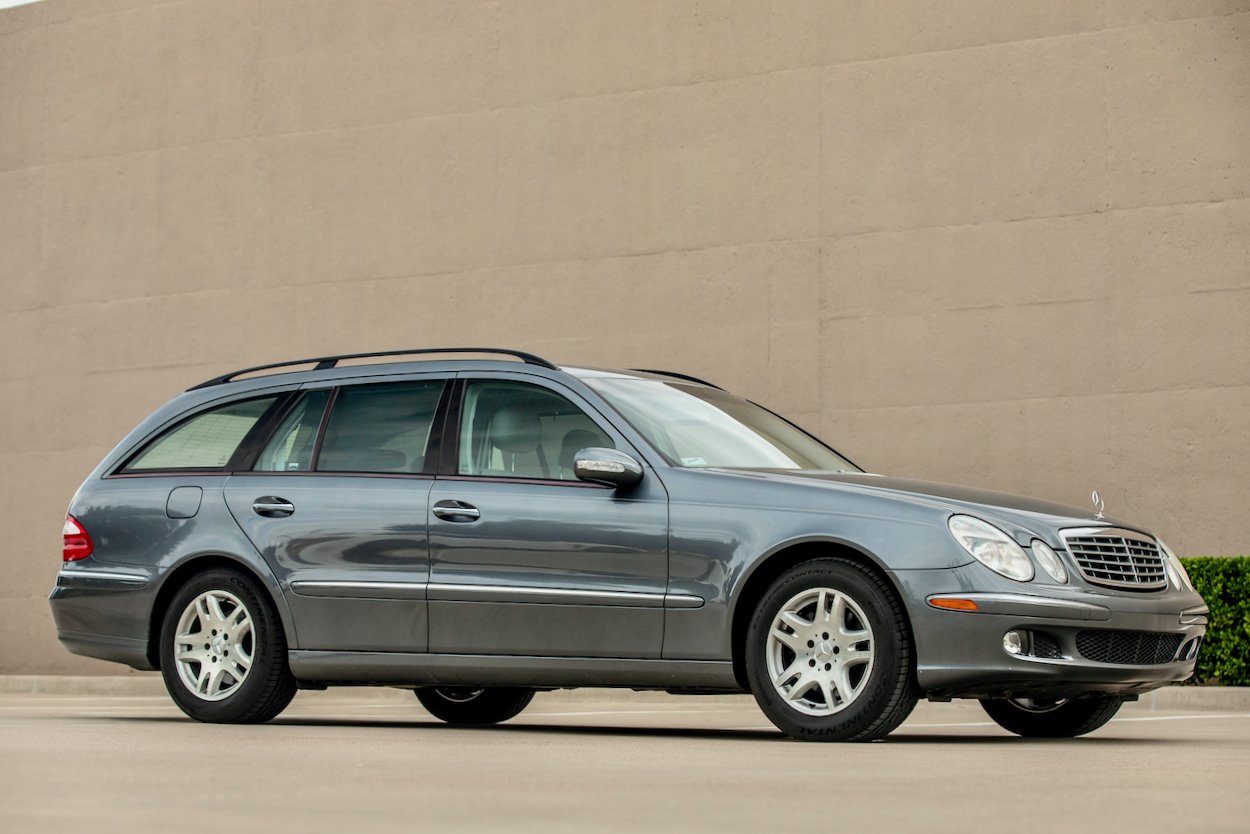 Van Mercedes Benz E 320 4-MATIC