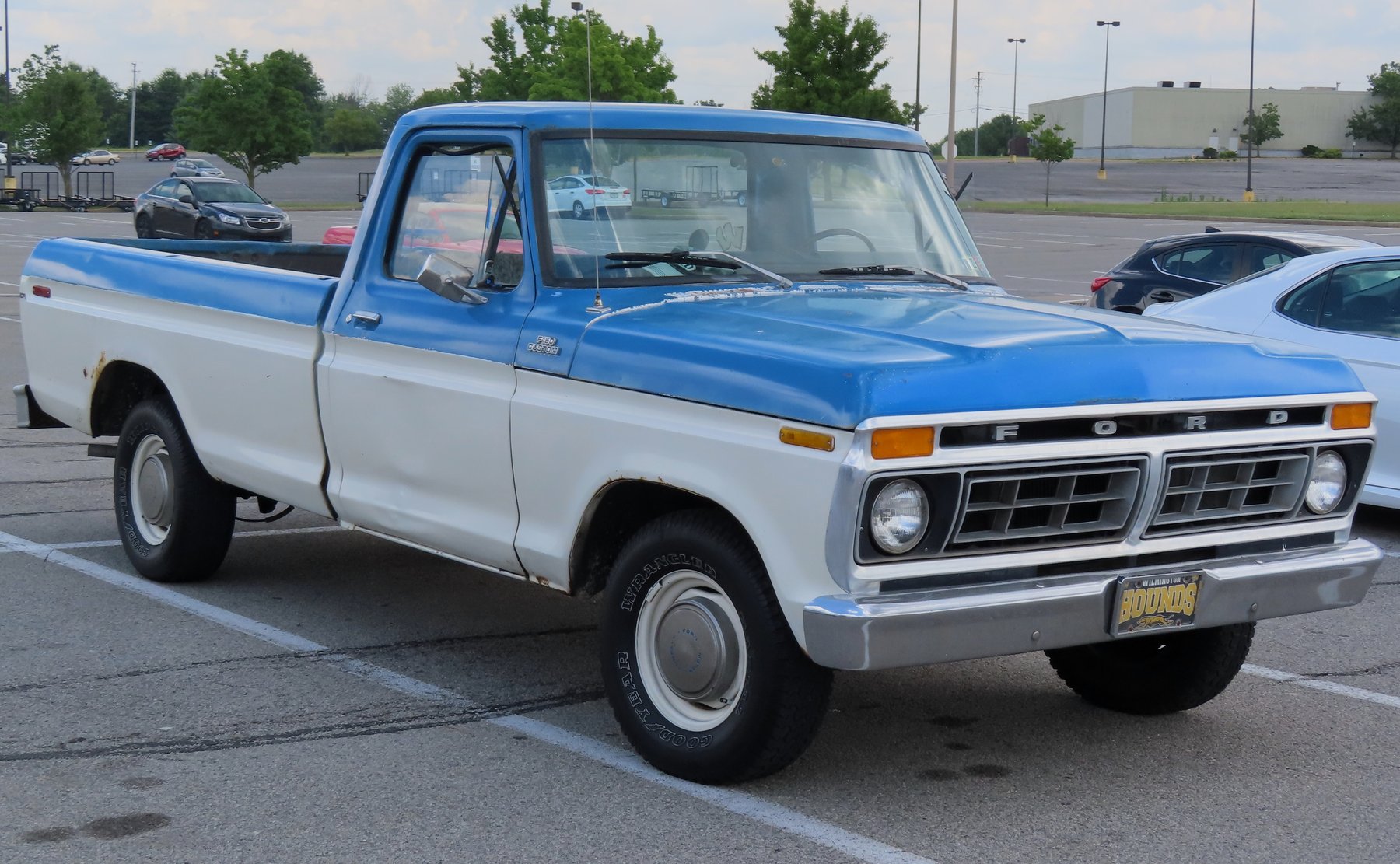 Van Ford FT-150