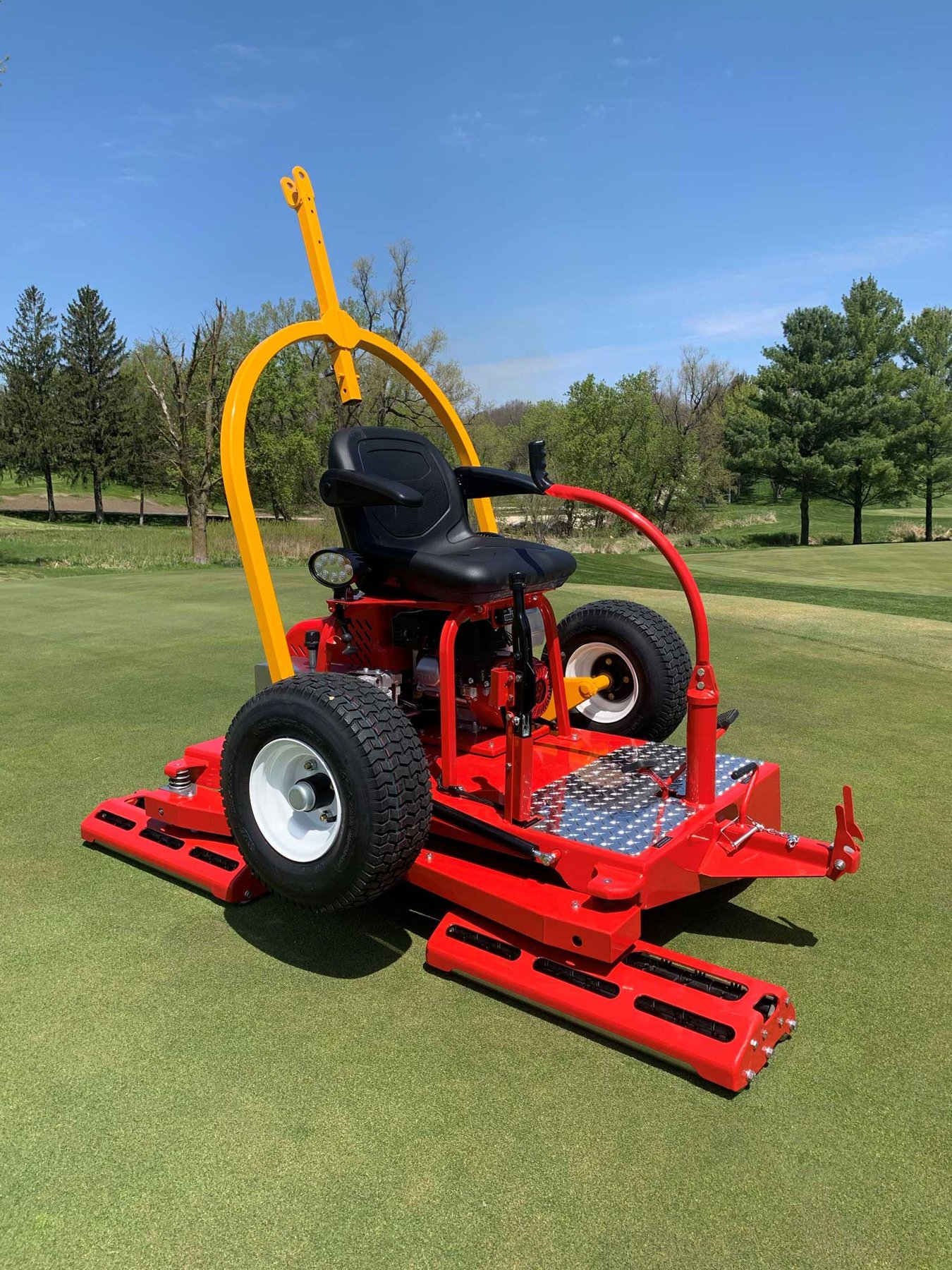 Golf course equipment Tru-Turf RB70