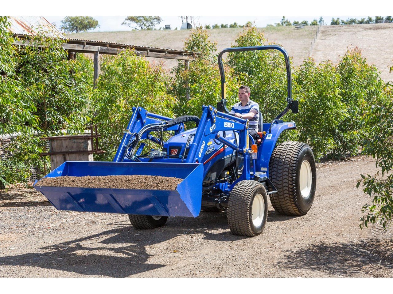 Tractor Iseki T6000