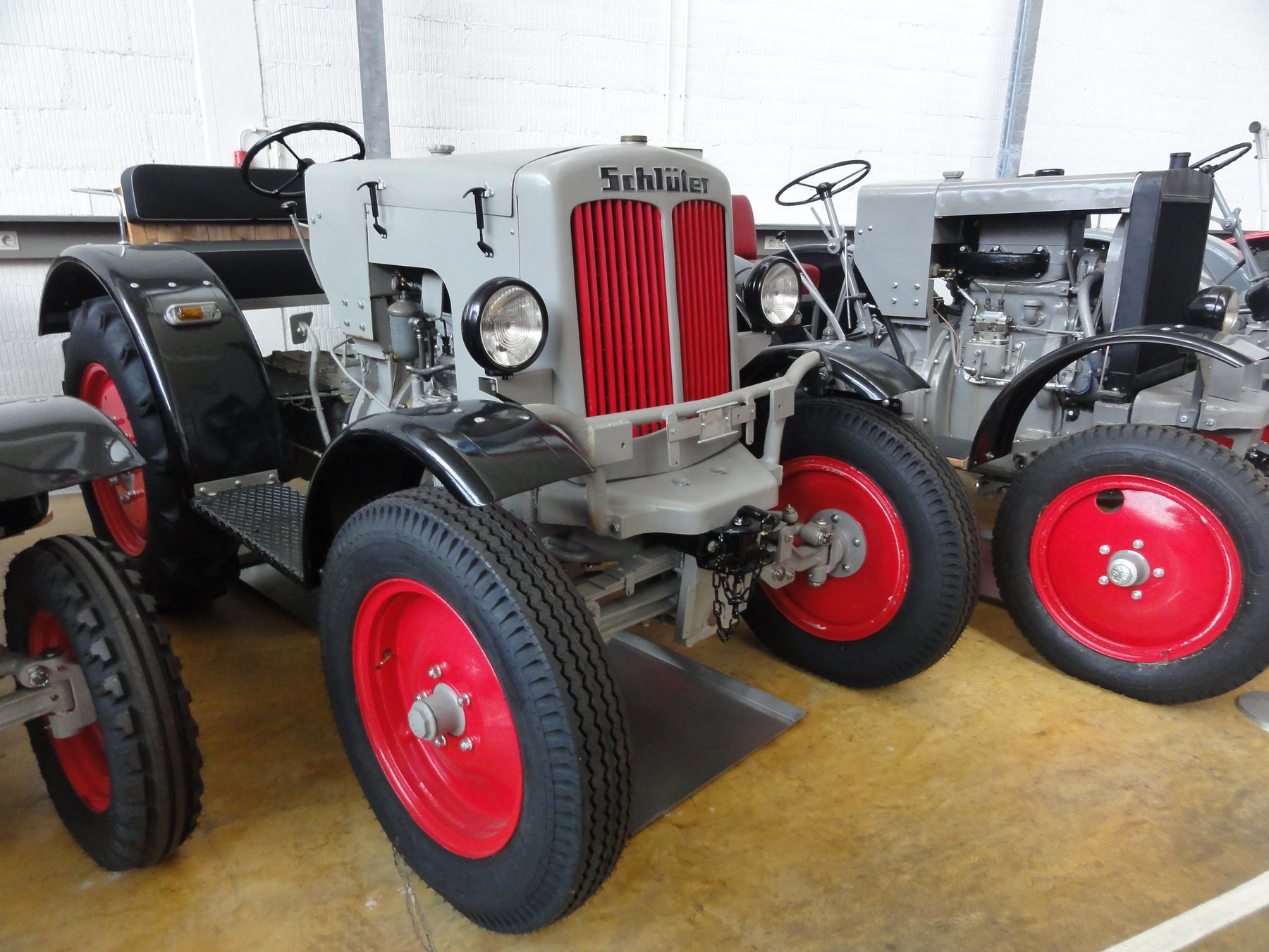 Tractor Anton Schlüter Abt Schlepperbau München DSU