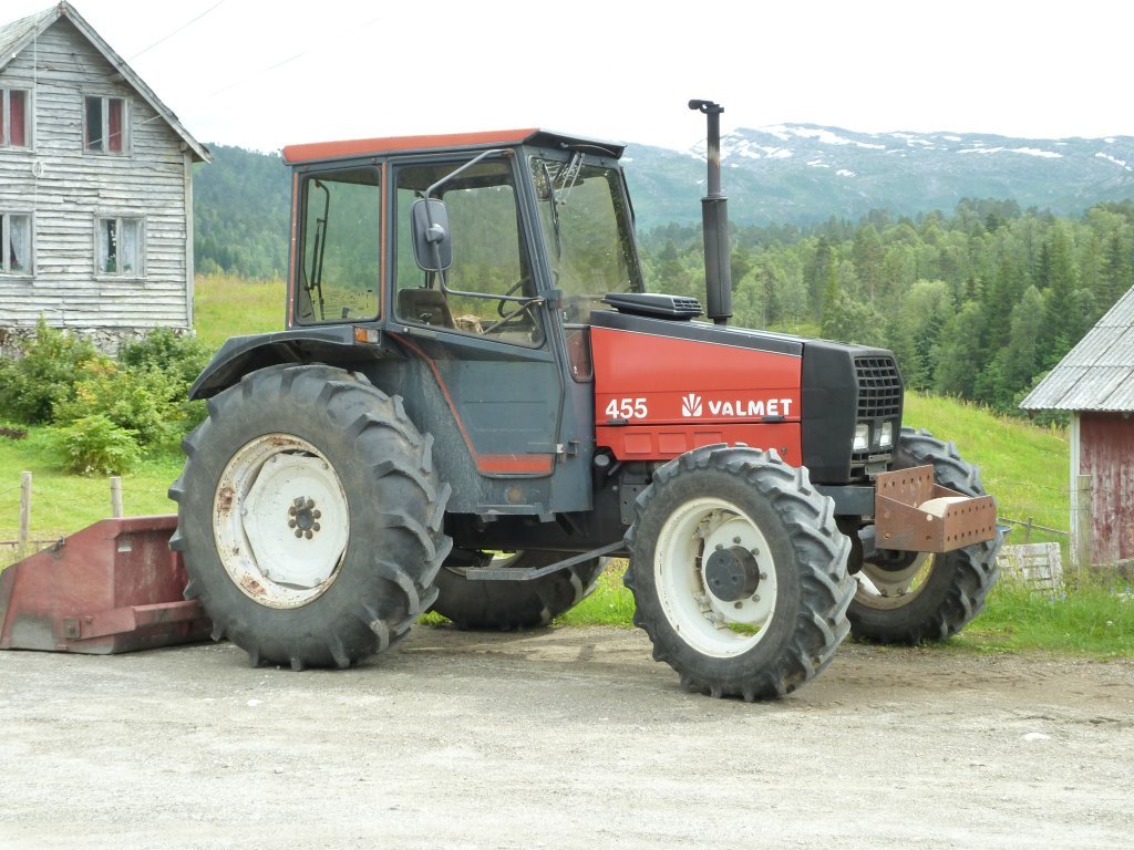 Traktor Valmet 8350-4